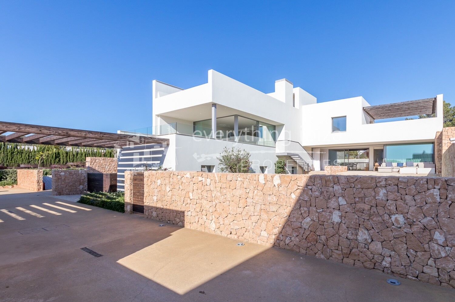 Magnificent Luxury Villas in Beautiful Cala Conta, ref. 1453, for sale in Ibiza by everything ibiza Properties