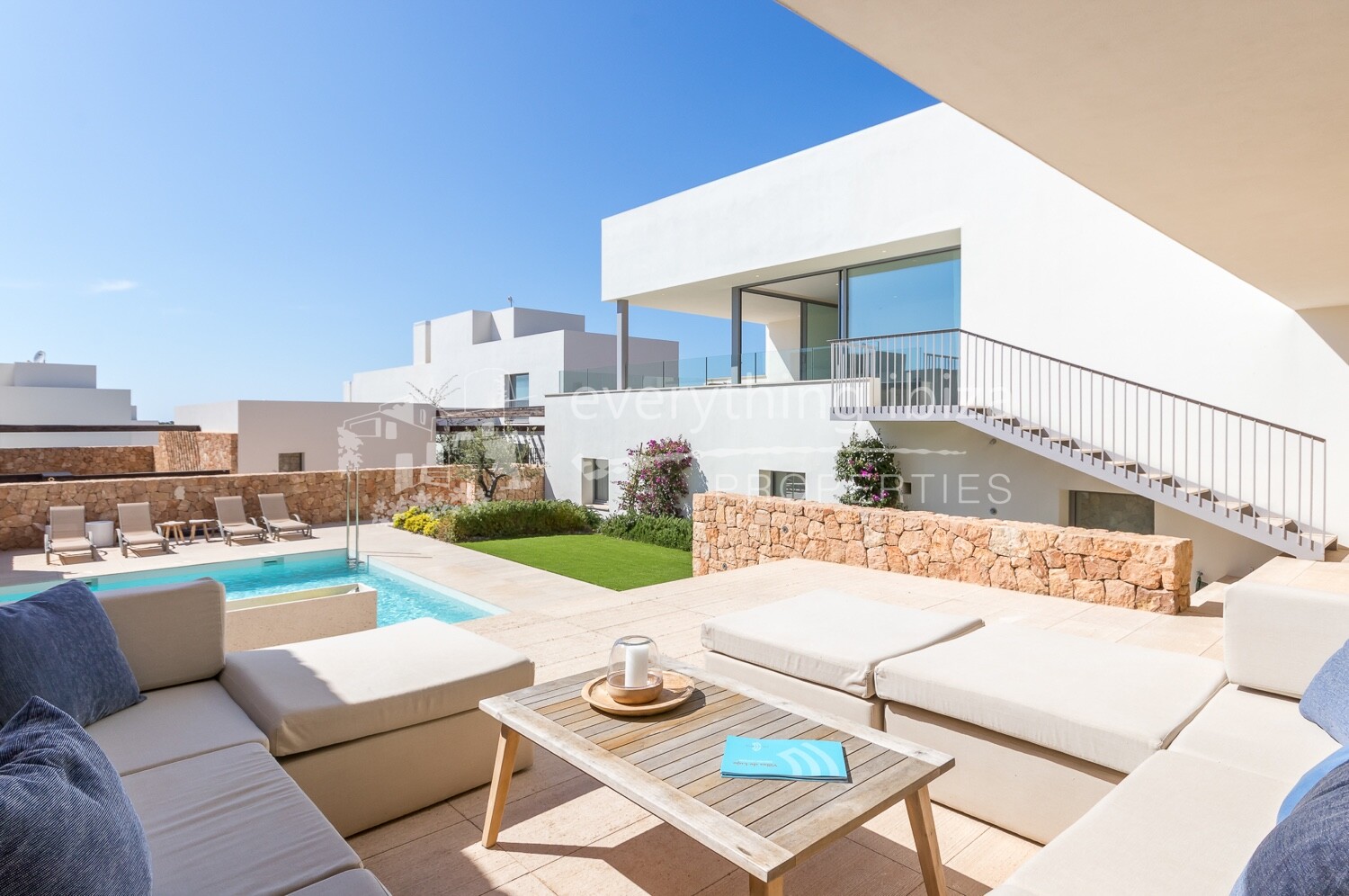 Magnificent Luxury Villas in Beautiful Cala Conta, ref. 1453, for sale in Ibiza by everything ibiza Properties