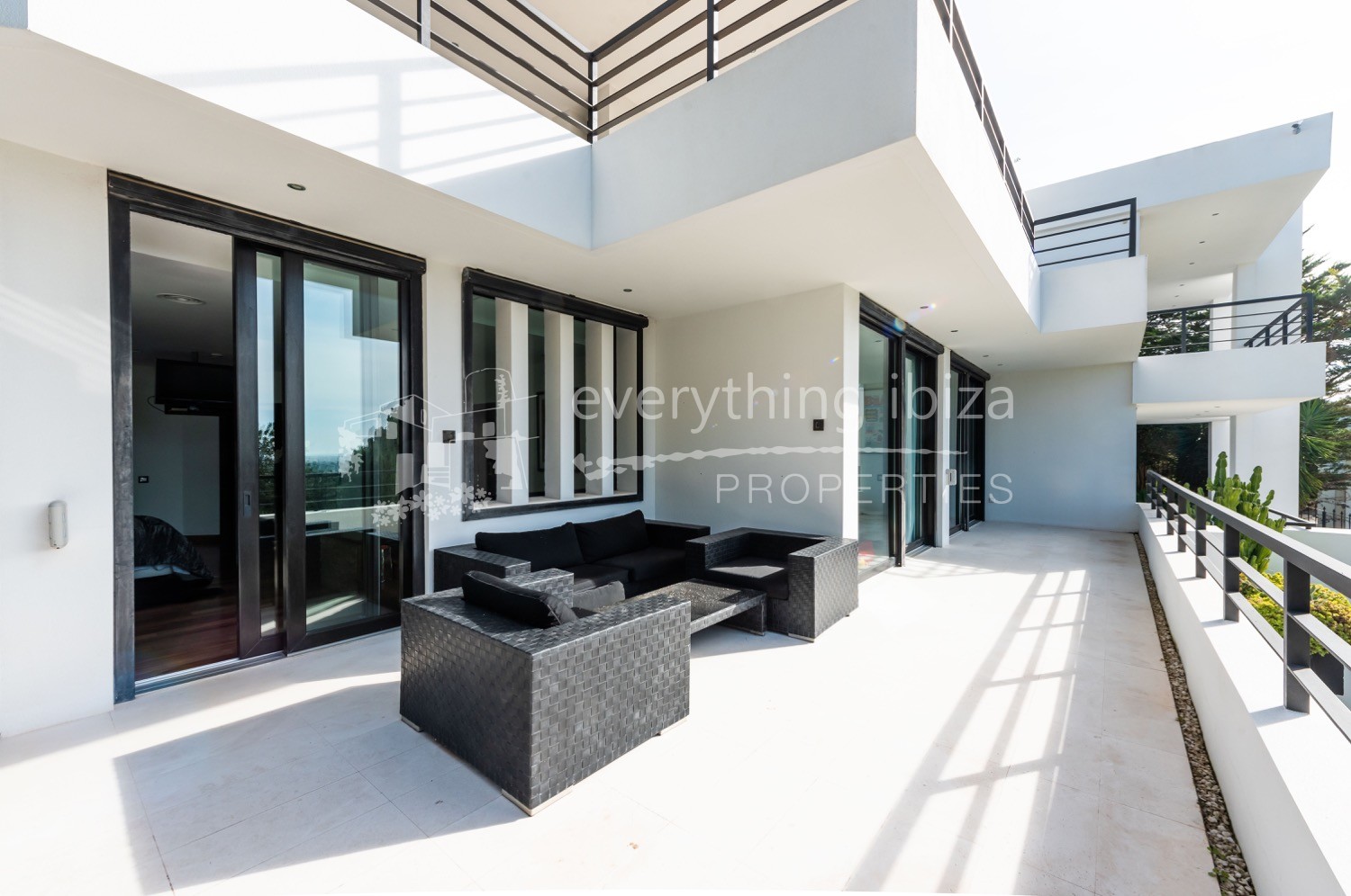 ref 1183 - Exquisite Villa for sale in Ibiza by everything ibiza Properties