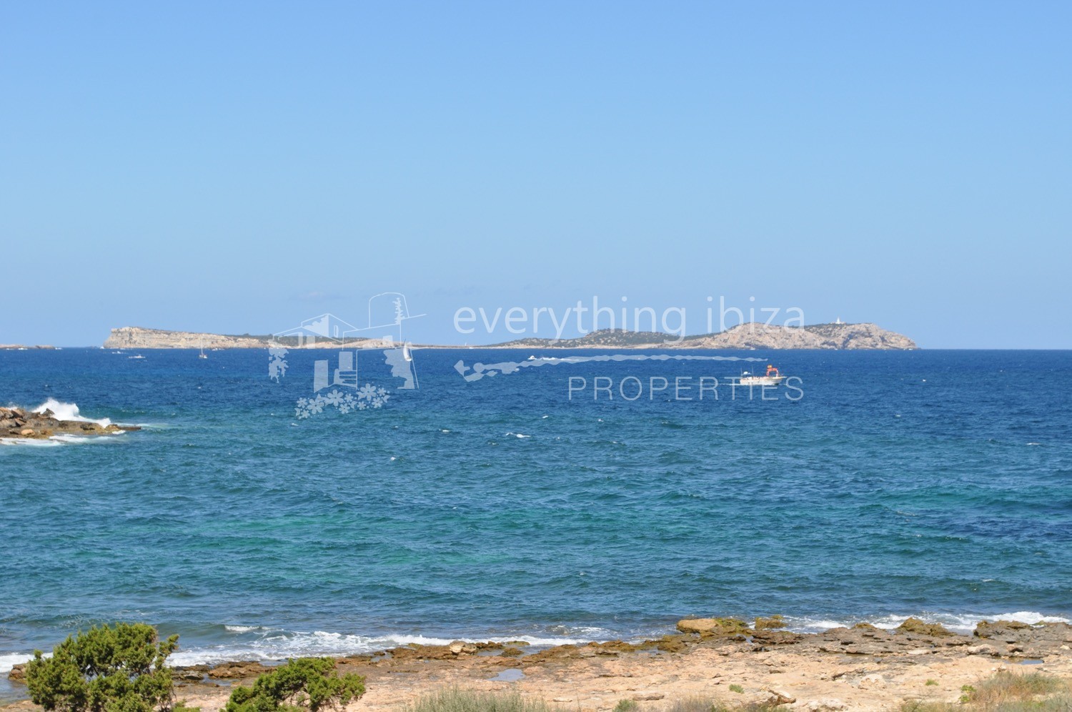 Ground floor frontline apartment for sale in Ibiza by everything ibiza properties