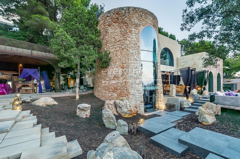 Majestic luxury villa for sale by everything ibiza Properties