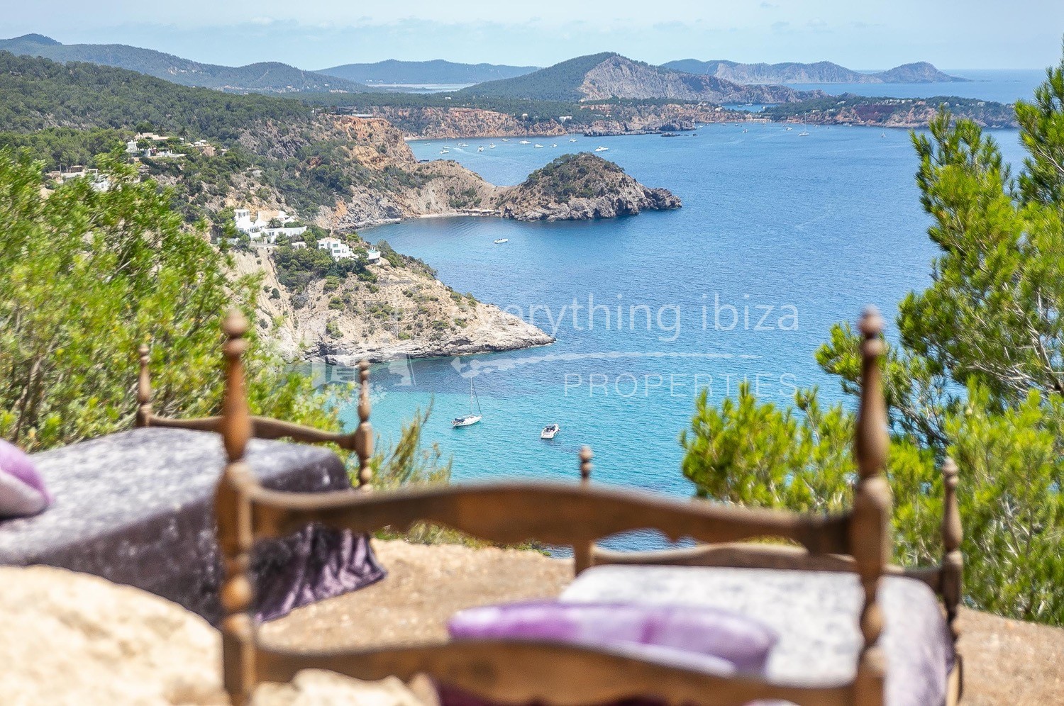 Majestic luxury villa for sale by everything ibiza Properties