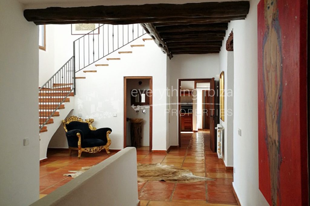 Traditional styled villa for sale by everything ibiza Properties