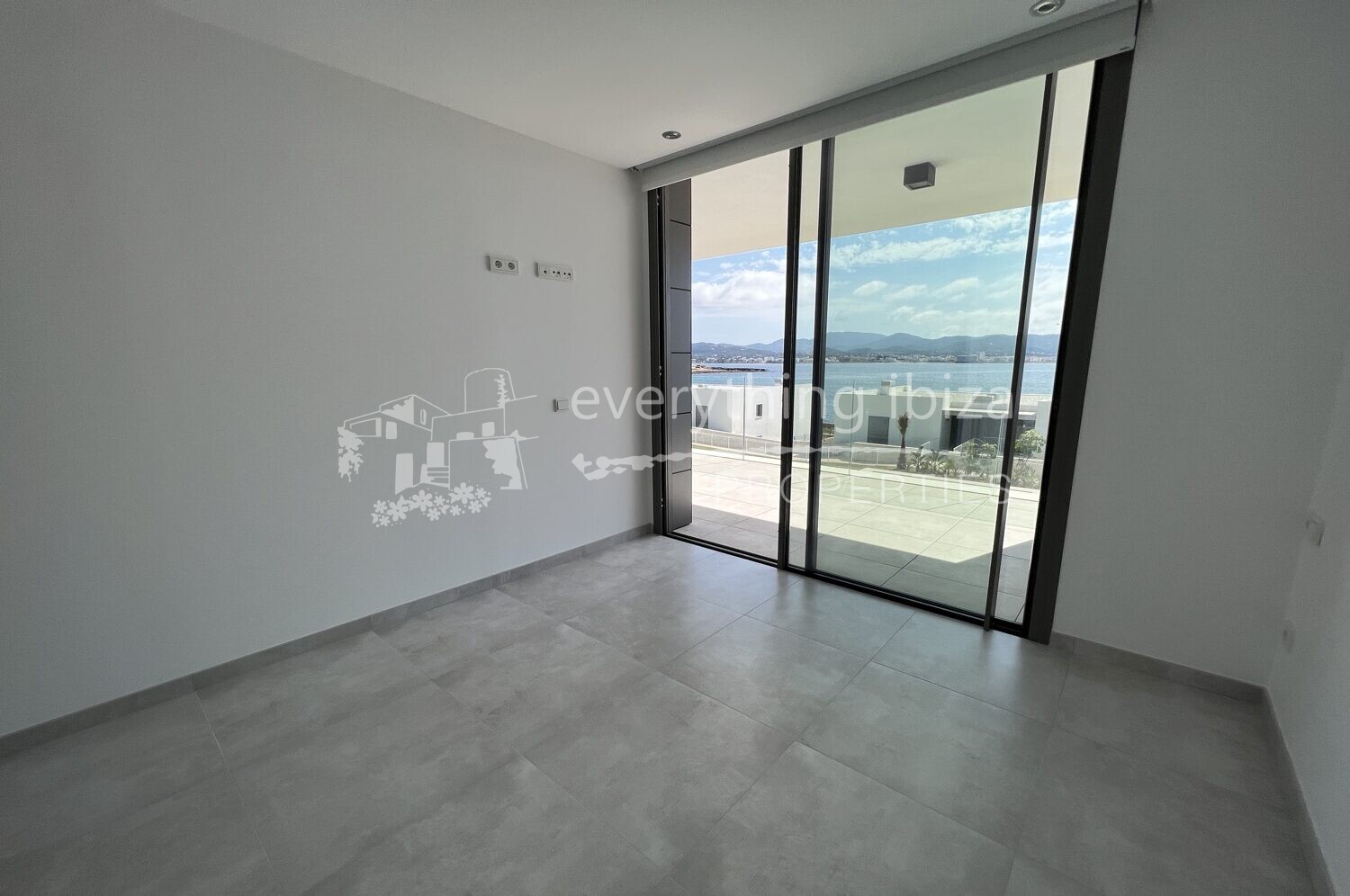 Quality Frontline 2 Bed Apartment in Cala Gracio, ref. 1428, for sale in Ibiza by everything ibiza Properties