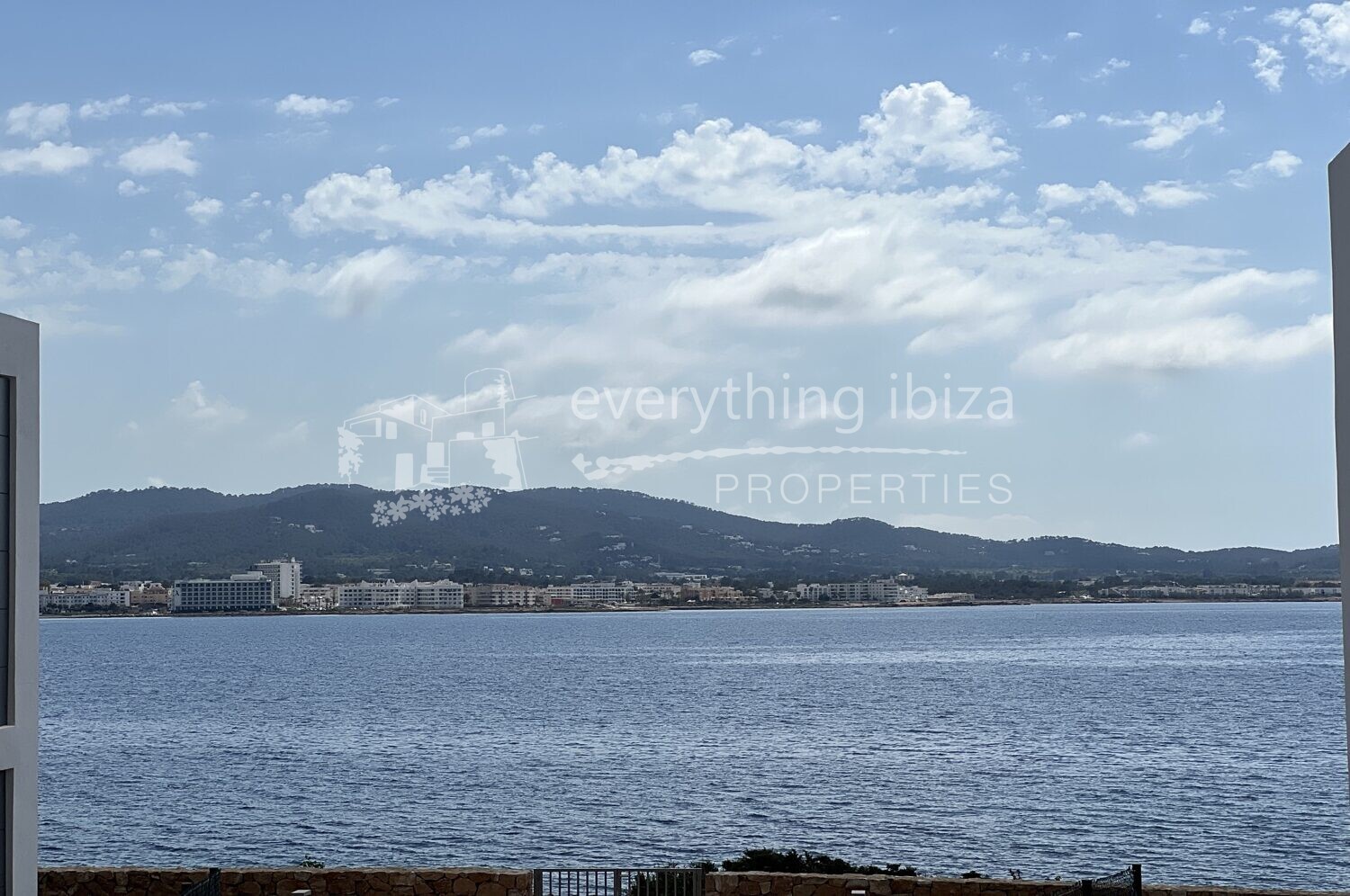 Quality Frontline 2 Bed Apartment in Cala Gracio, ref. 1428, for sale in Ibiza by everything ibiza Properties