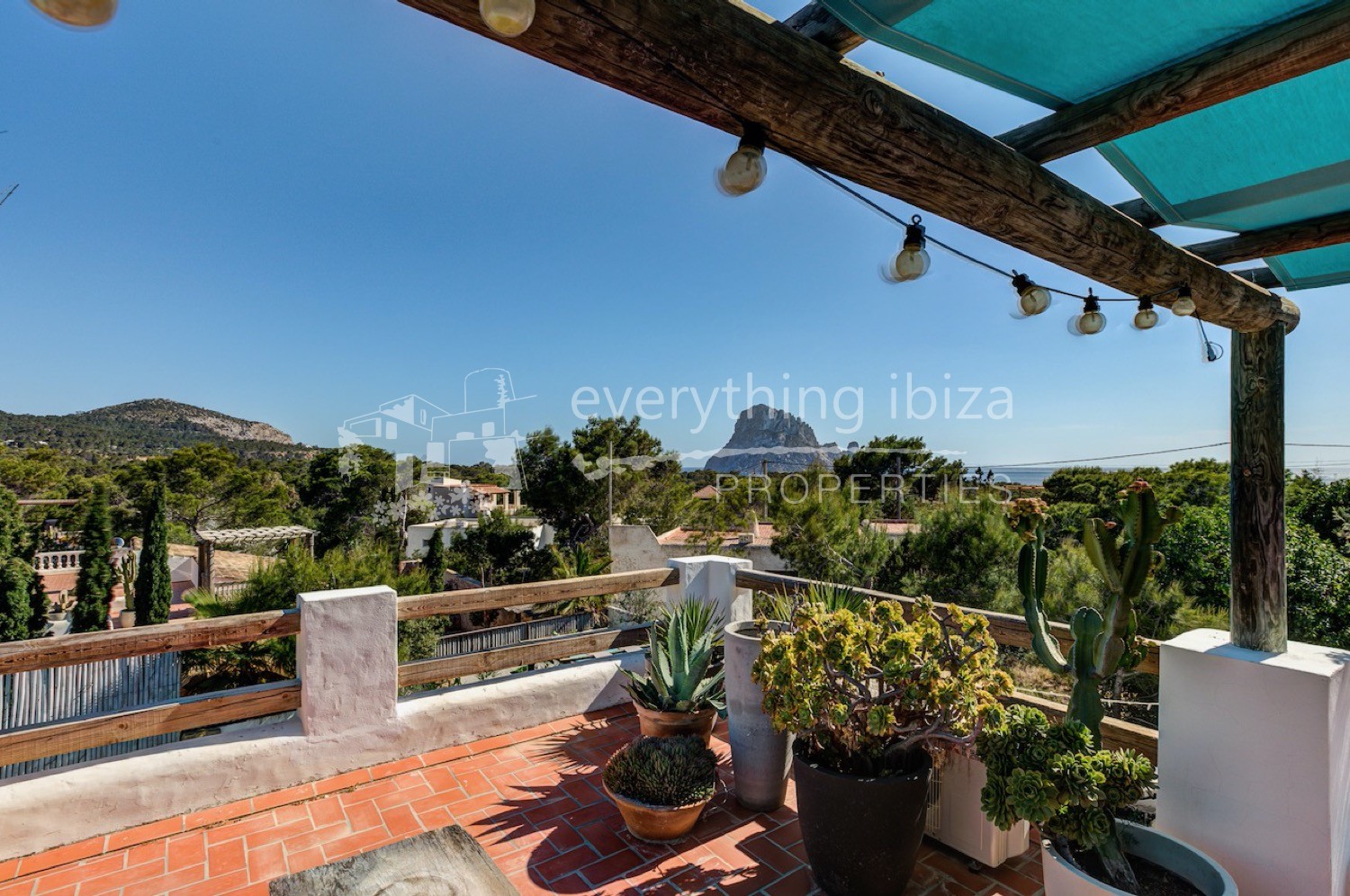 Magnificent villa with views, ref. 1267, for sale in Ibiza by everything ibiza Properties