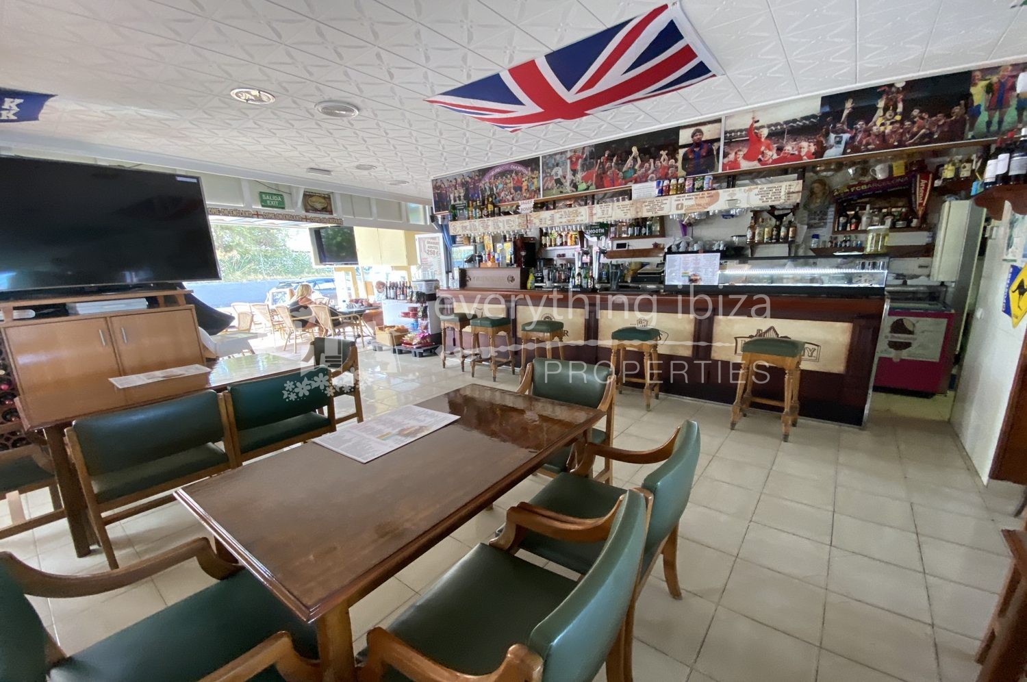 Popular sports bar & restaurant, ref. 1269, for sale in Ibiza by everything ibiza Properties