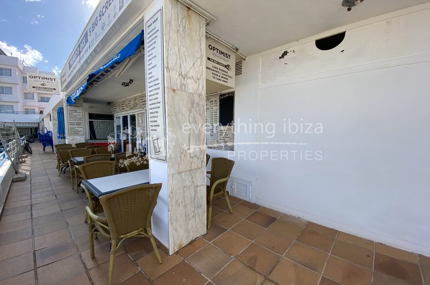 Popular sports bar & restaurant, ref. 1269, for sale in Ibiza by everything ibiza Properties