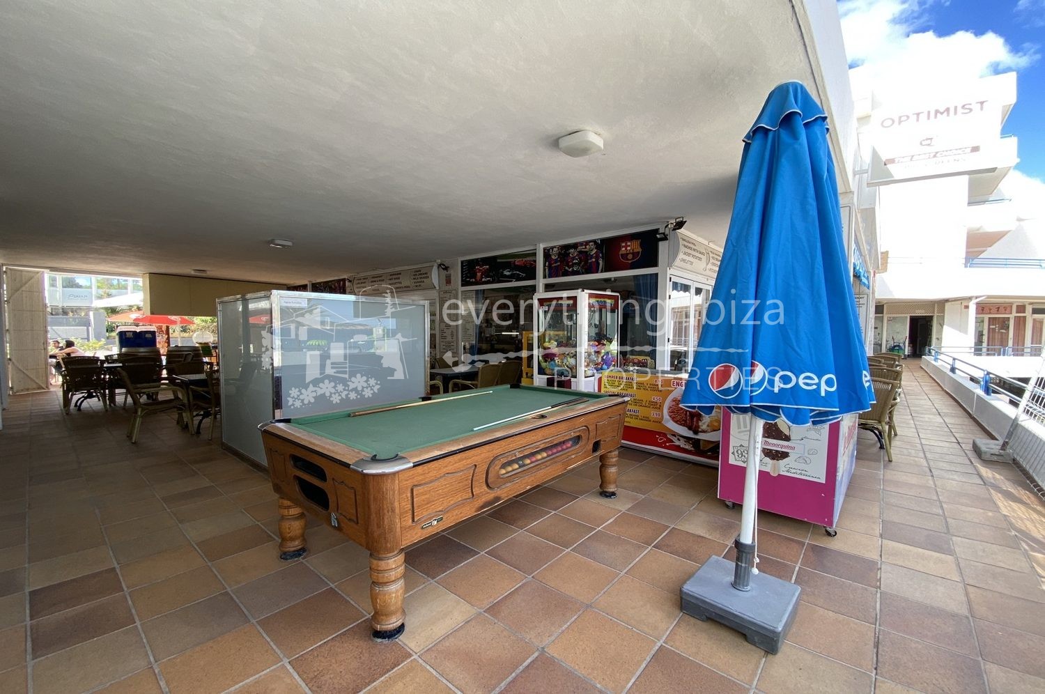 Popular sports bar & restaurant, ref. 1269, for sale in Ibiza by everything ibiza Properties