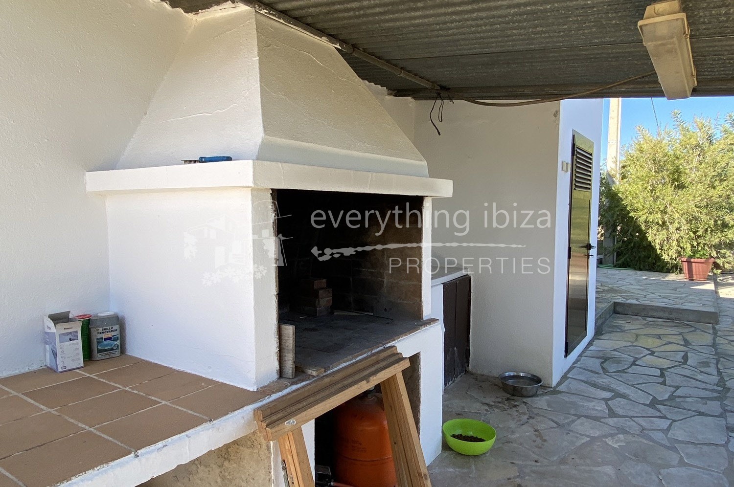 Detached villa & finca, ref. 1280, for sale in Ibiza by everything ibiza Properties