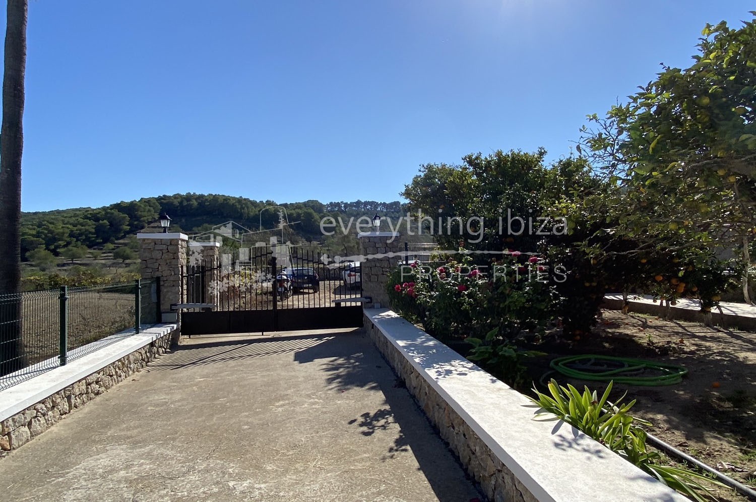 Detached villa & finca, ref. 1280, for sale in Ibiza by everything ibiza Properties