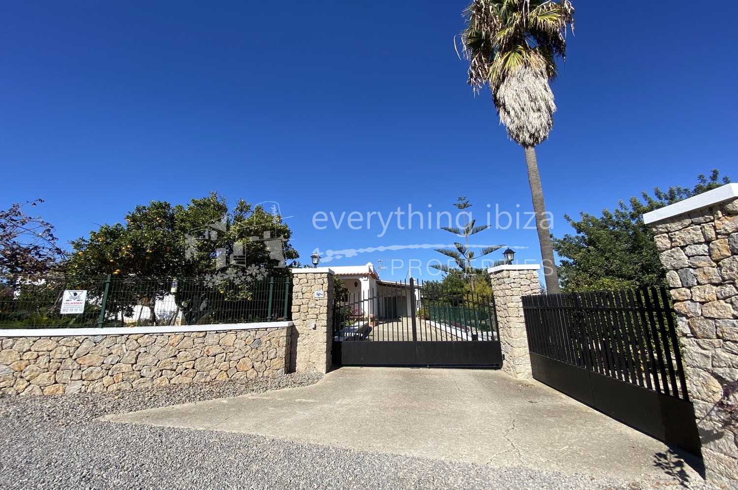 Detached villa & finca, ref. 1280, for sale in Ibiza by everything ibiza Properties