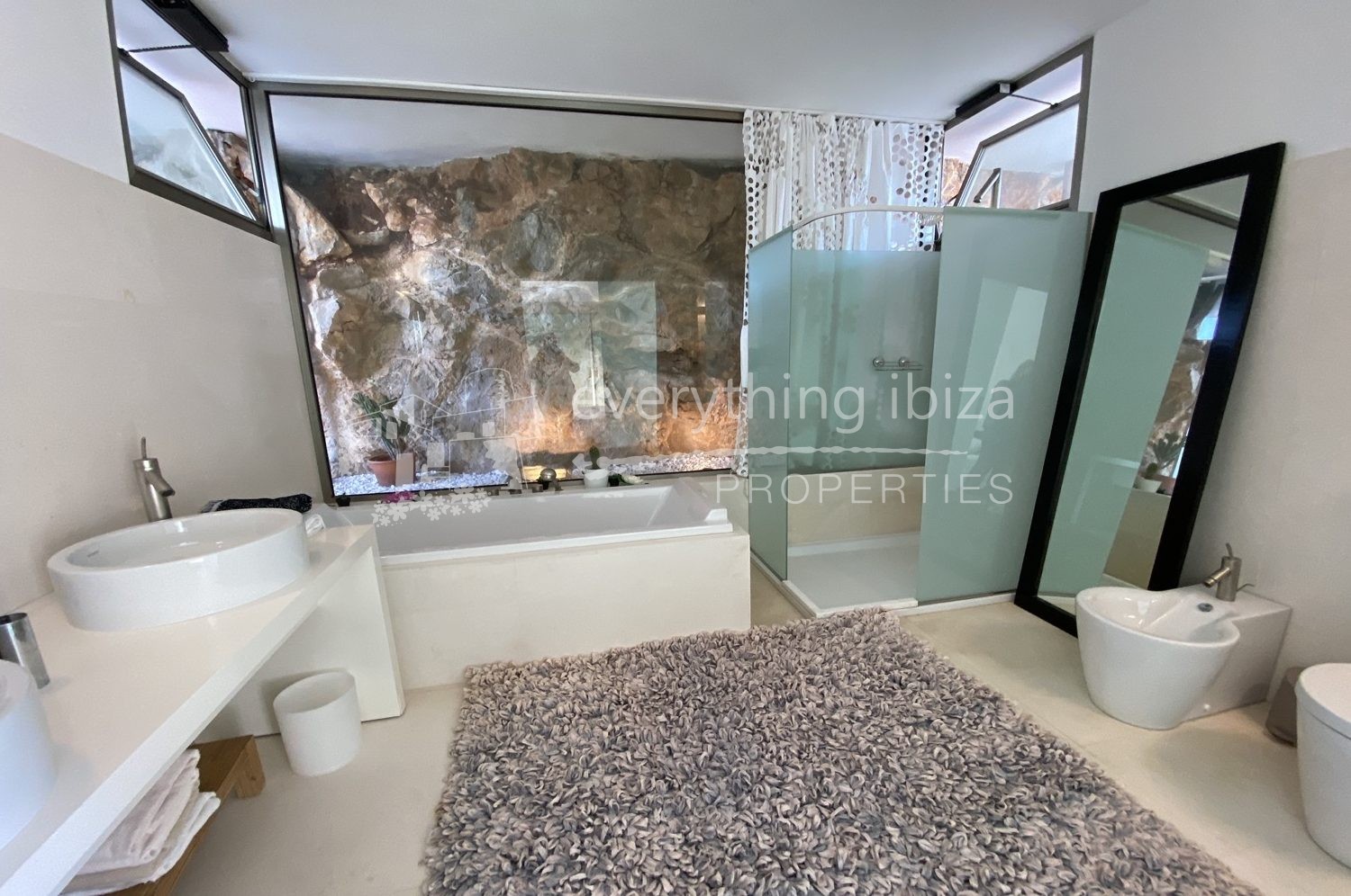 Modern villa with stunning views, ref. 1290, for sale in Ibiza by everything ibiza Properties