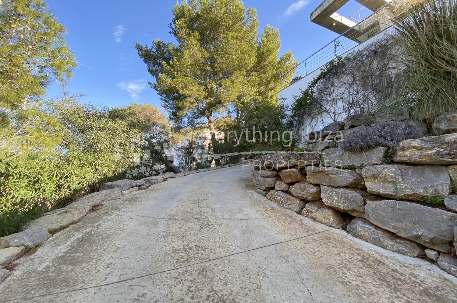 Modern villa with stunning views, ref. 1290, for sale in Ibiza by everything ibiza Properties