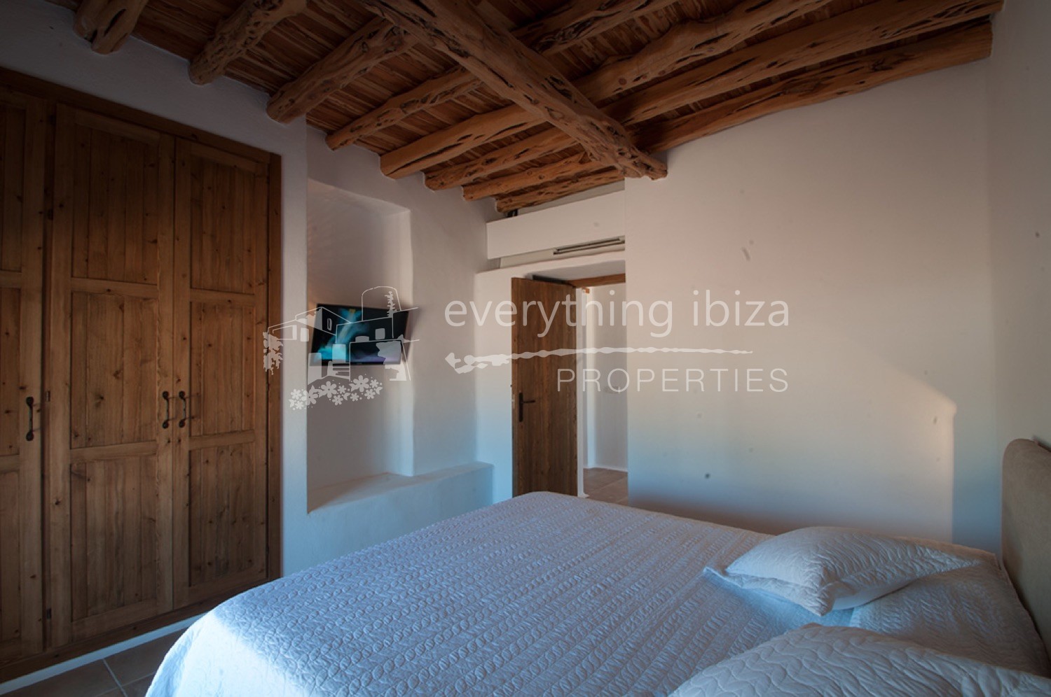 Beautifully Styled Ibiza Villa, ref. 1294, for sale in Ibiza by everything ibiza Properties