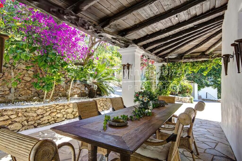 Historic 150 Year Old Palatial Finca, ref. 1341, for sale in Ibiza by everything ibiza Properties