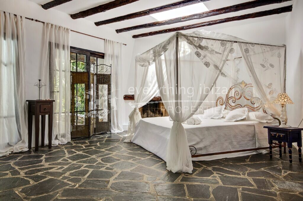 Historic 150 Year Old Palatial Finca, ref. 1341, for sale in Ibiza by everything ibiza Properties