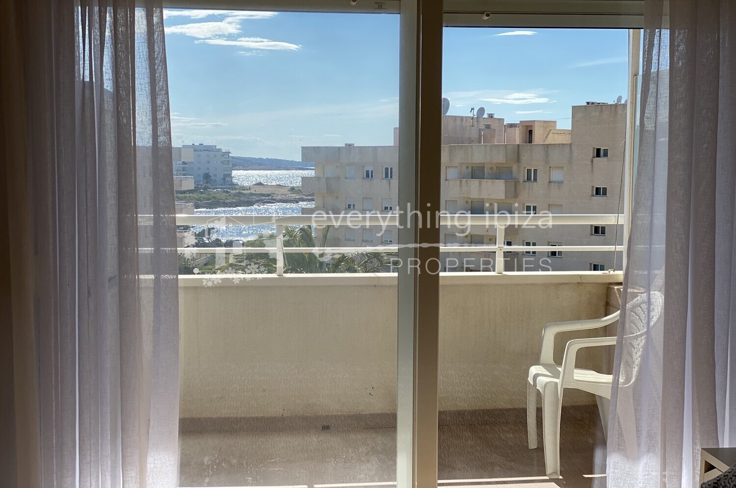 Penthouse apartment close to the sea, ref. 1336, for sale in Ibiza by everything ibiza Properties