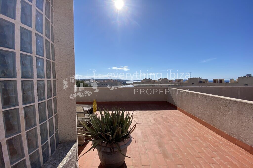 Penthouse apartment close to the sea, ref. 1336, for sale in Ibiza by everything ibiza Properties