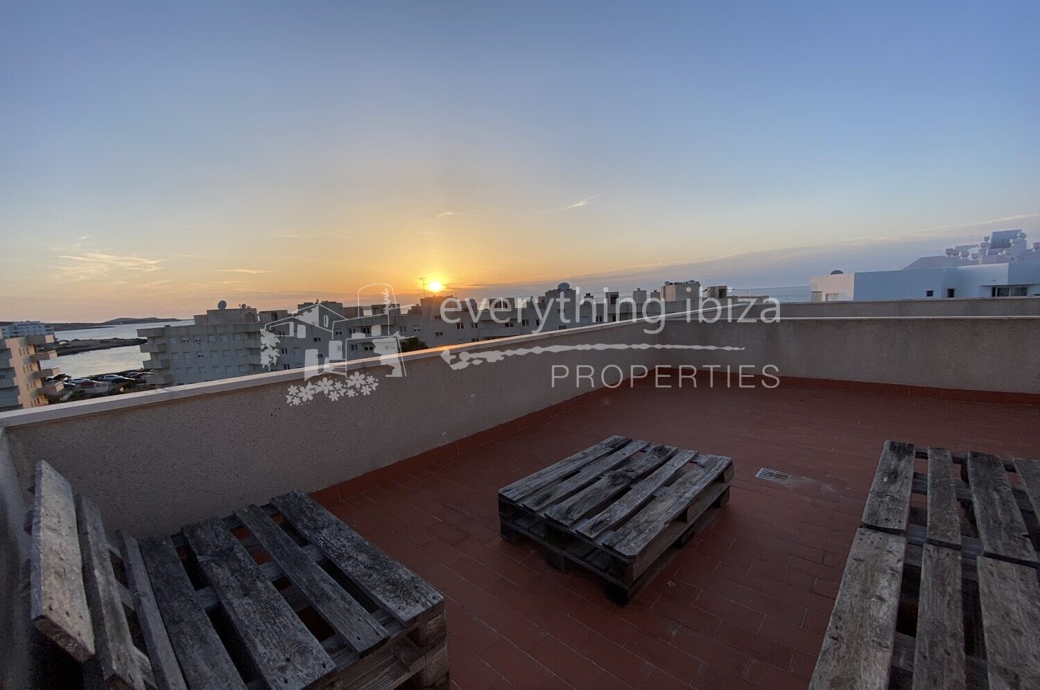 Penthouse apartment close to the sea, ref. 1336, for sale in Ibiza by everything ibiza Properties