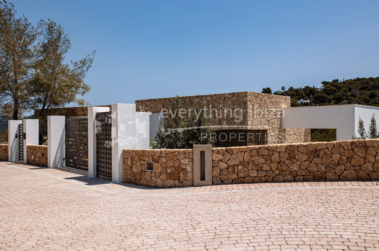 Luxury Minimalistic New Build Villas Located at Roca Llisa, ref. 1613, for sale in Ibiza by everything ibiza Properties