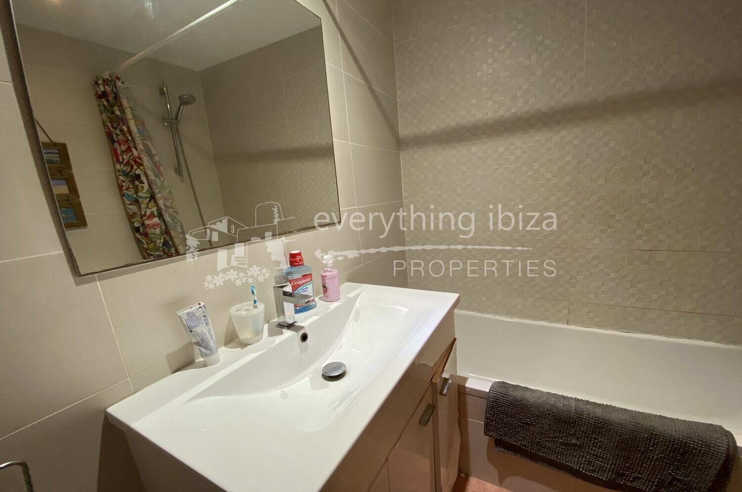Spacious Ground Floor Family Apartment, ref. 1368, for sale in Ibiza by everything ibiza Properties