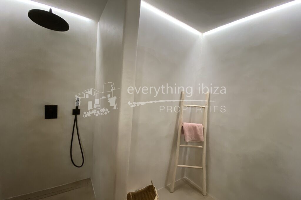Beautiful Villa with Sea and Sunset Views, ref. 1380, for sale in Ibiza by everything ibiza Properties