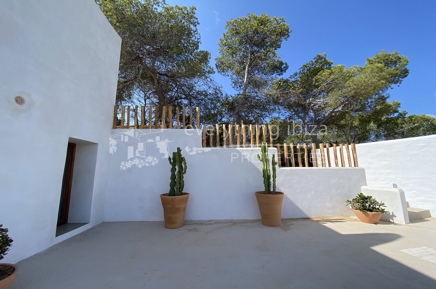 Beautiful Villa with Sea and Sunset Views, ref. 1380, for sale in Ibiza by everything ibiza Properties