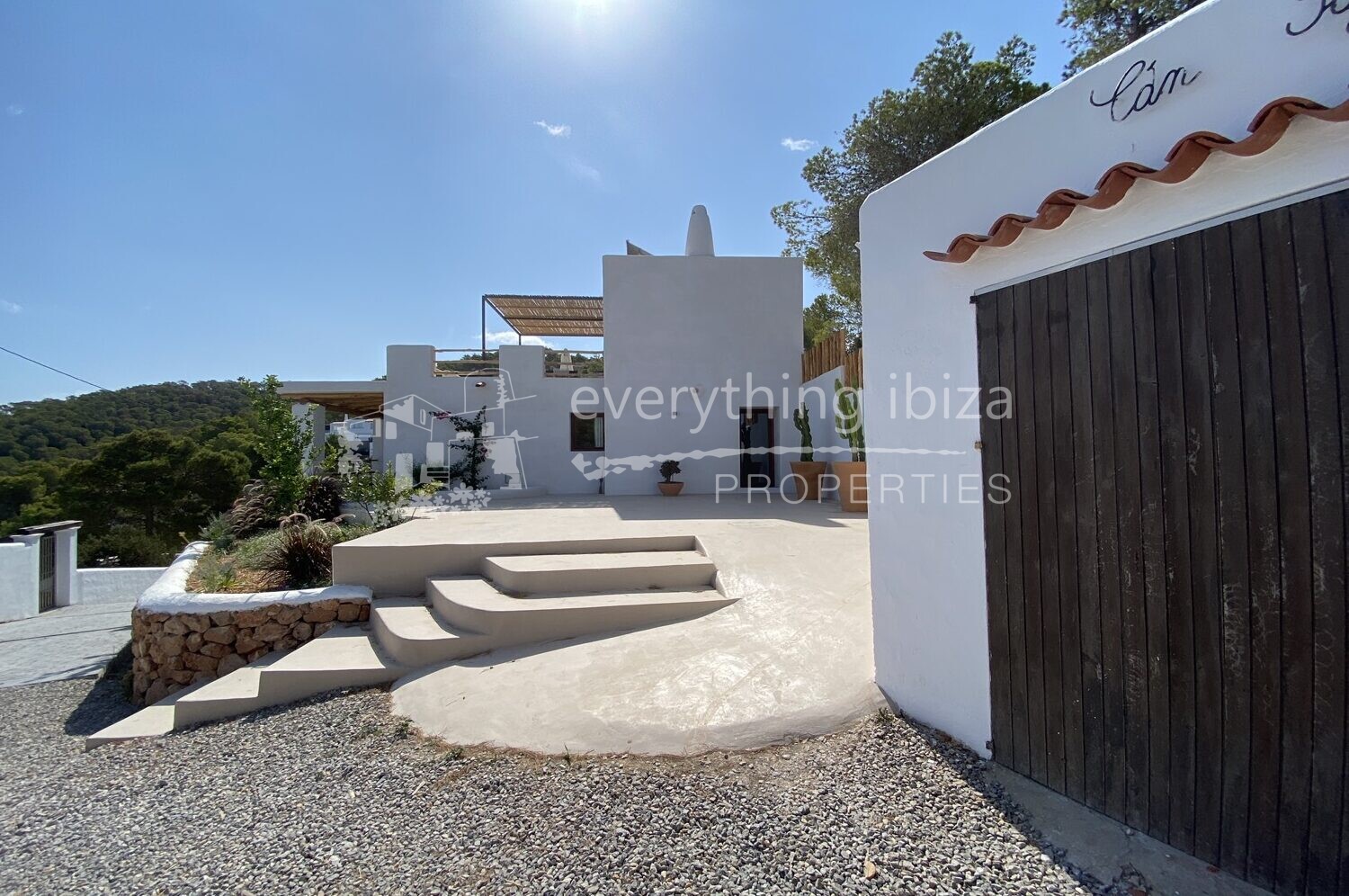 Beautiful Villa with Sea and Sunset Views, ref. 1380, for sale in Ibiza by everything ibiza Properties