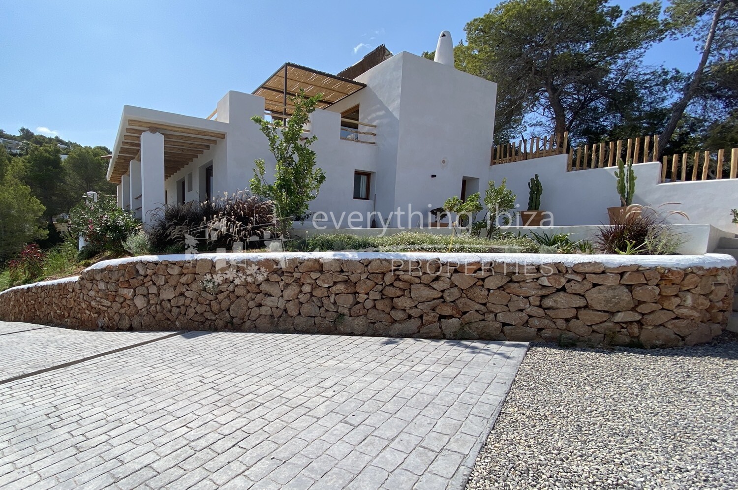 Beautiful Villa with Sea and Sunset Views, ref. 1380, for sale in Ibiza by everything ibiza Properties