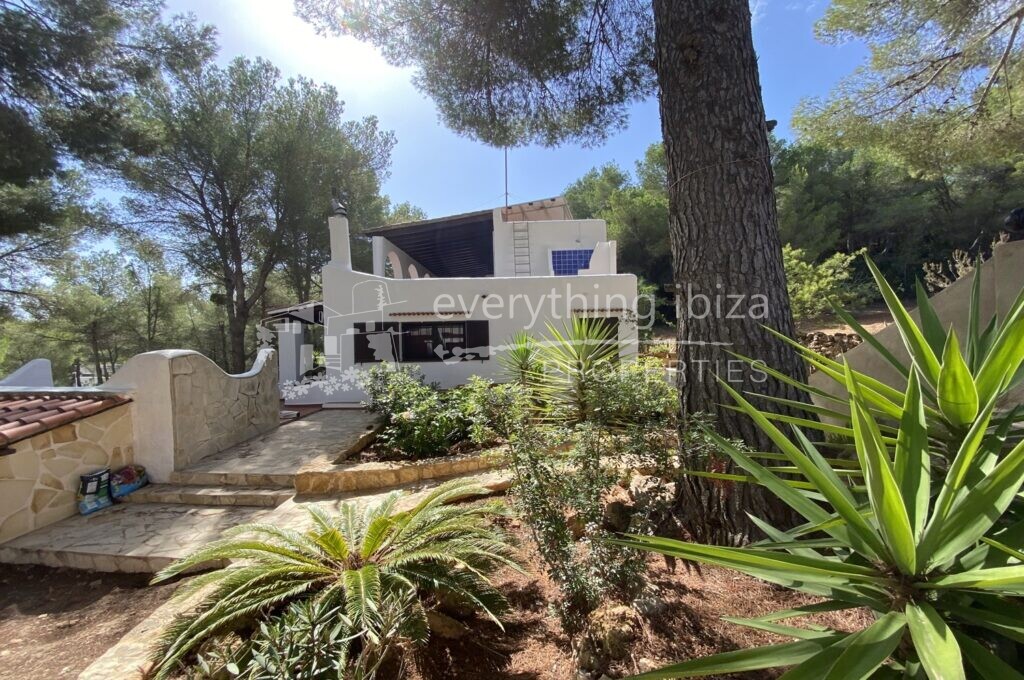 Traditional Finca with Casita in Peaceful Rural Area, ref. 1388, for sale in Ibiza by everything ibiza Properties