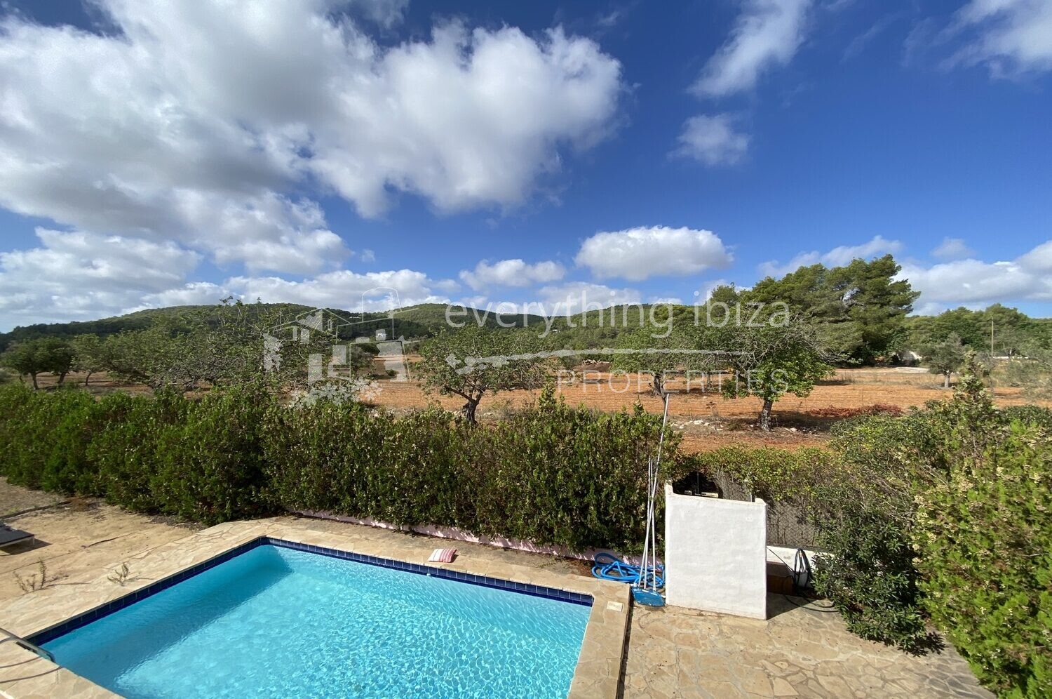 Charming Tradition Style Villa on a Large Rural Plot, ref. 1389, for sale in Ibiza by everything ibiza Properties