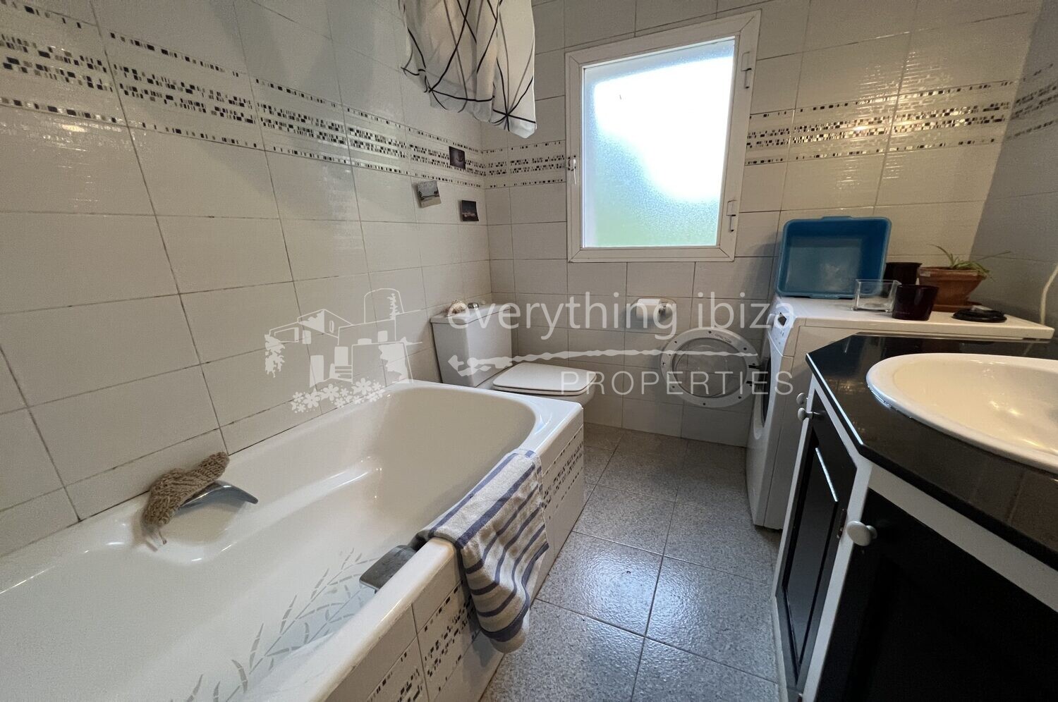 Charming Villa with Pool Close to Sant Josep Village, ref. 1398, for sale in Ibiza by everything ibiza Properties