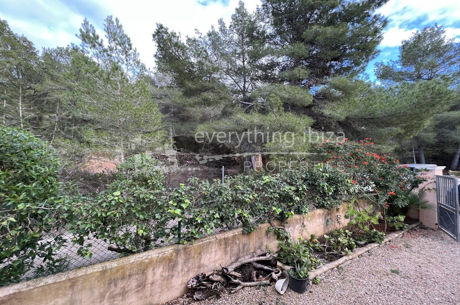 Charming Villa with Pool Close to Sant Josep Village, ref. 1398, for sale in Ibiza by everything ibiza Properties