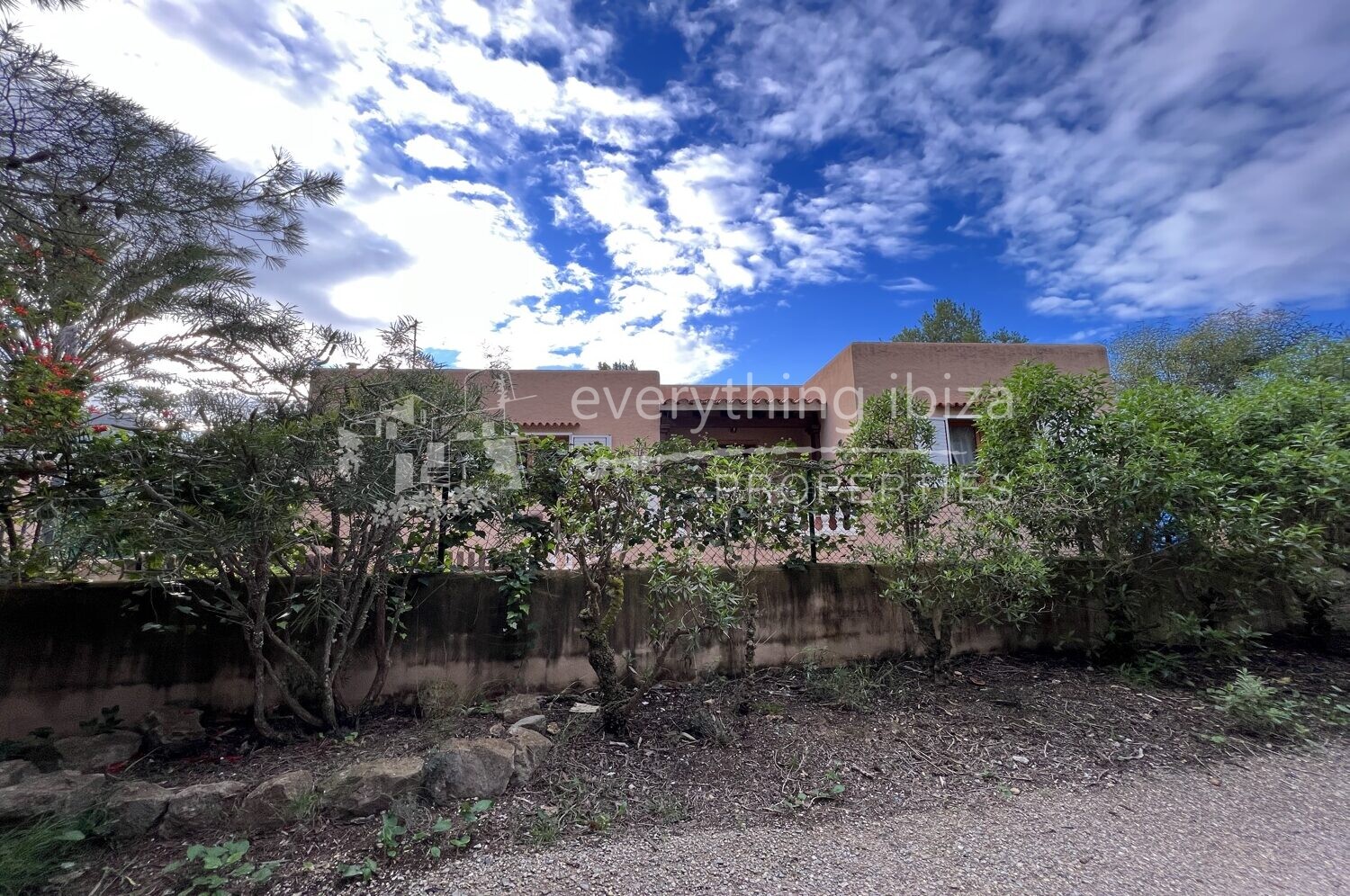Charming Villa with Pool Close to Sant Josep Village, ref. 1398, for sale in Ibiza by everything ibiza Properties
