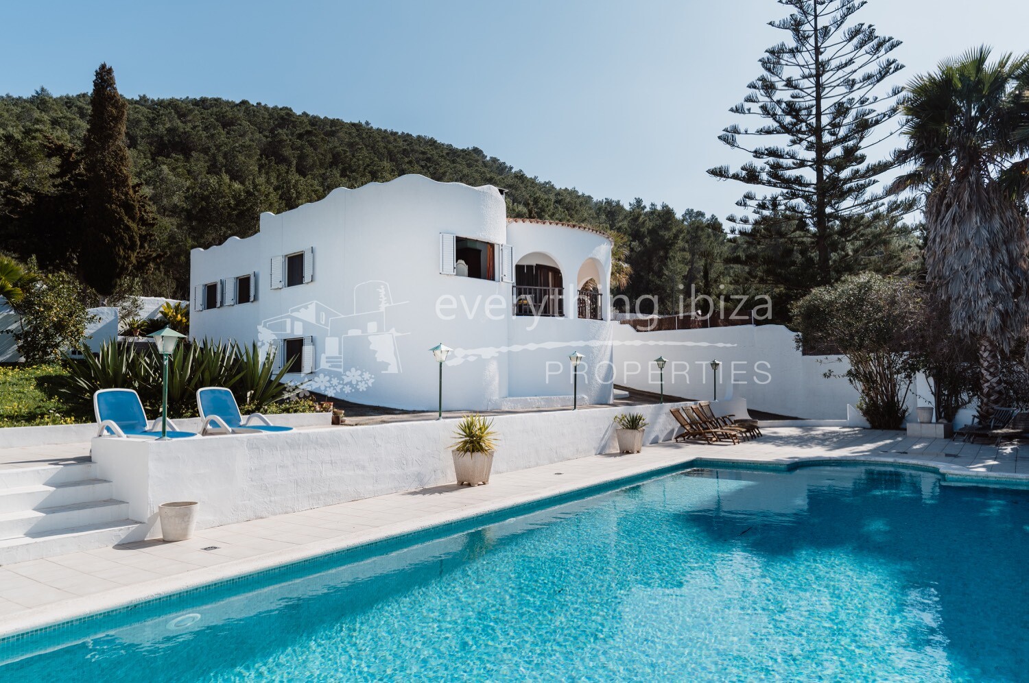 Traditional Villa in the Heart of the Ibiza Countryside, ref. 1406, for sale in Ibiza by everything ibiza Properties