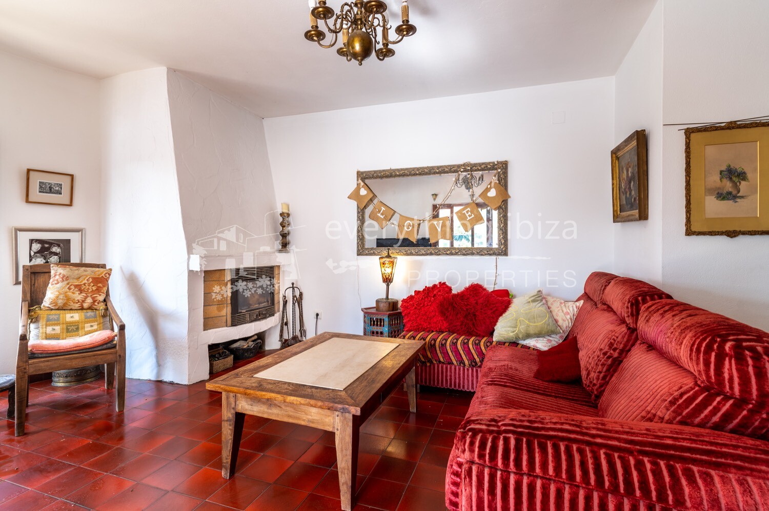 Traditional Villa in the Heart of the Ibiza Countryside, ref. 1406, for sale in Ibiza by everything ibiza Properties