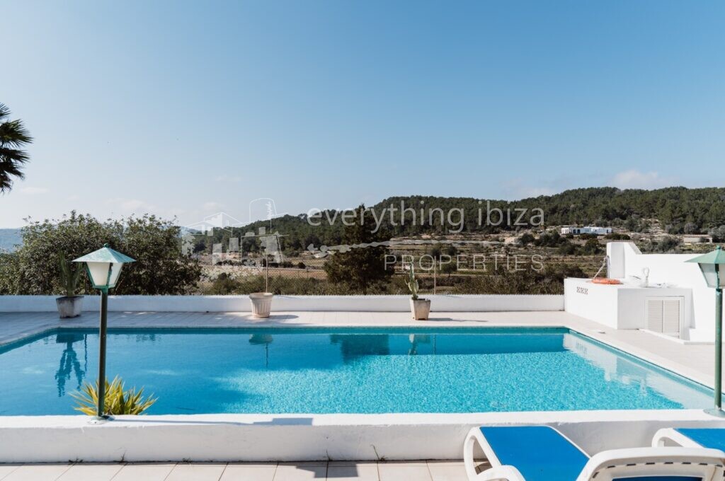 Traditional Villa in the Heart of the Ibiza Countryside, ref. 1406, for sale in Ibiza by everything ibiza Properties