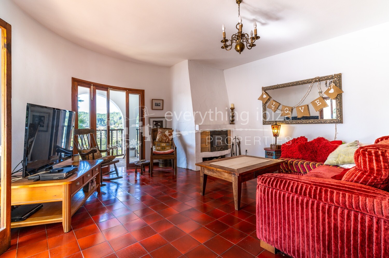 Traditional Villa in the Heart of the Ibiza Countryside, ref. 1406, for sale in Ibiza by everything ibiza Properties