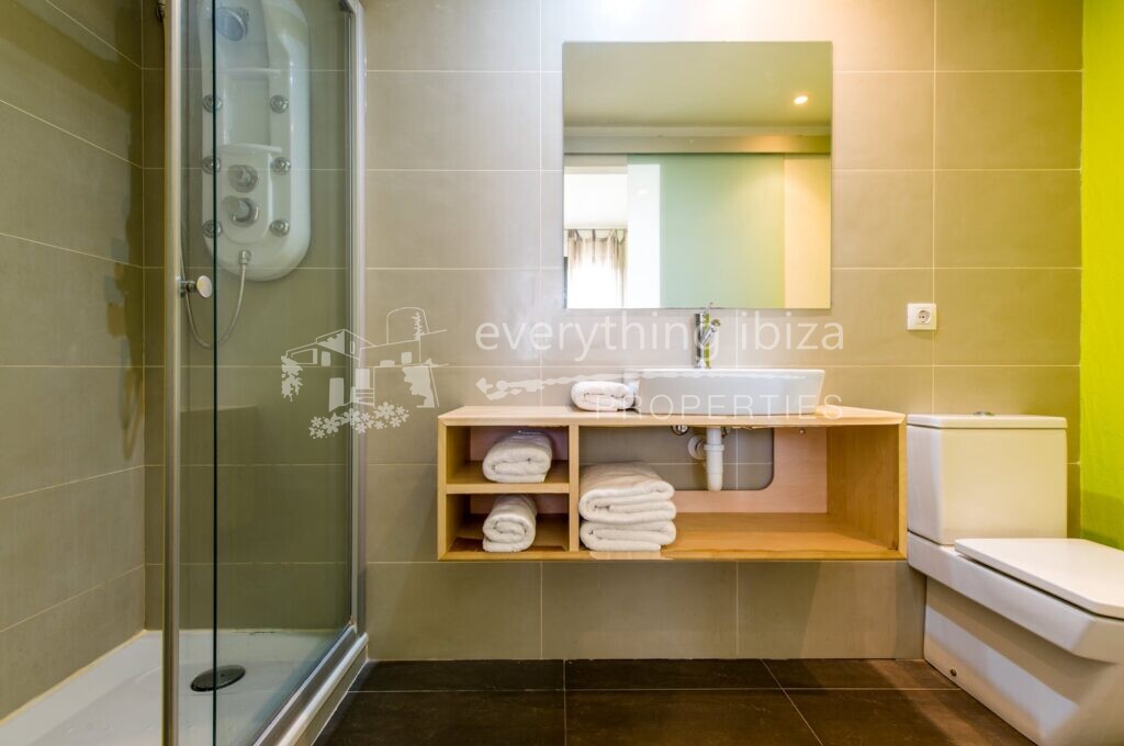 Contemporary Apartments in Cosmopolitan Santa Eulalia, ref. 1404, for sale in Ibiza by everything ibiza Properties