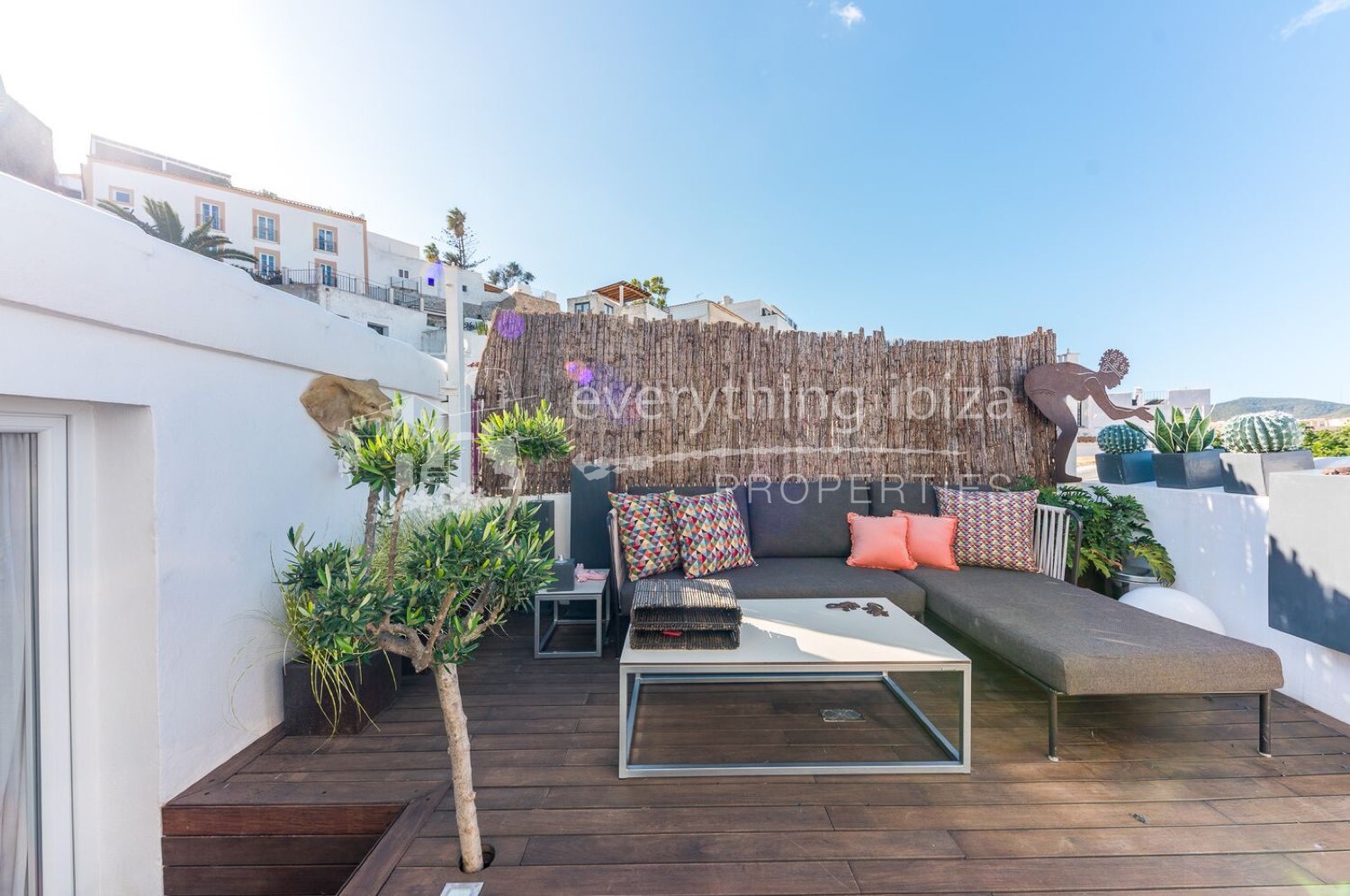 Lovely Townhouse in Dalt Vila Area of Ibiza Town, ref. 1407, for sale in Ibiza by everything ibiza Properties