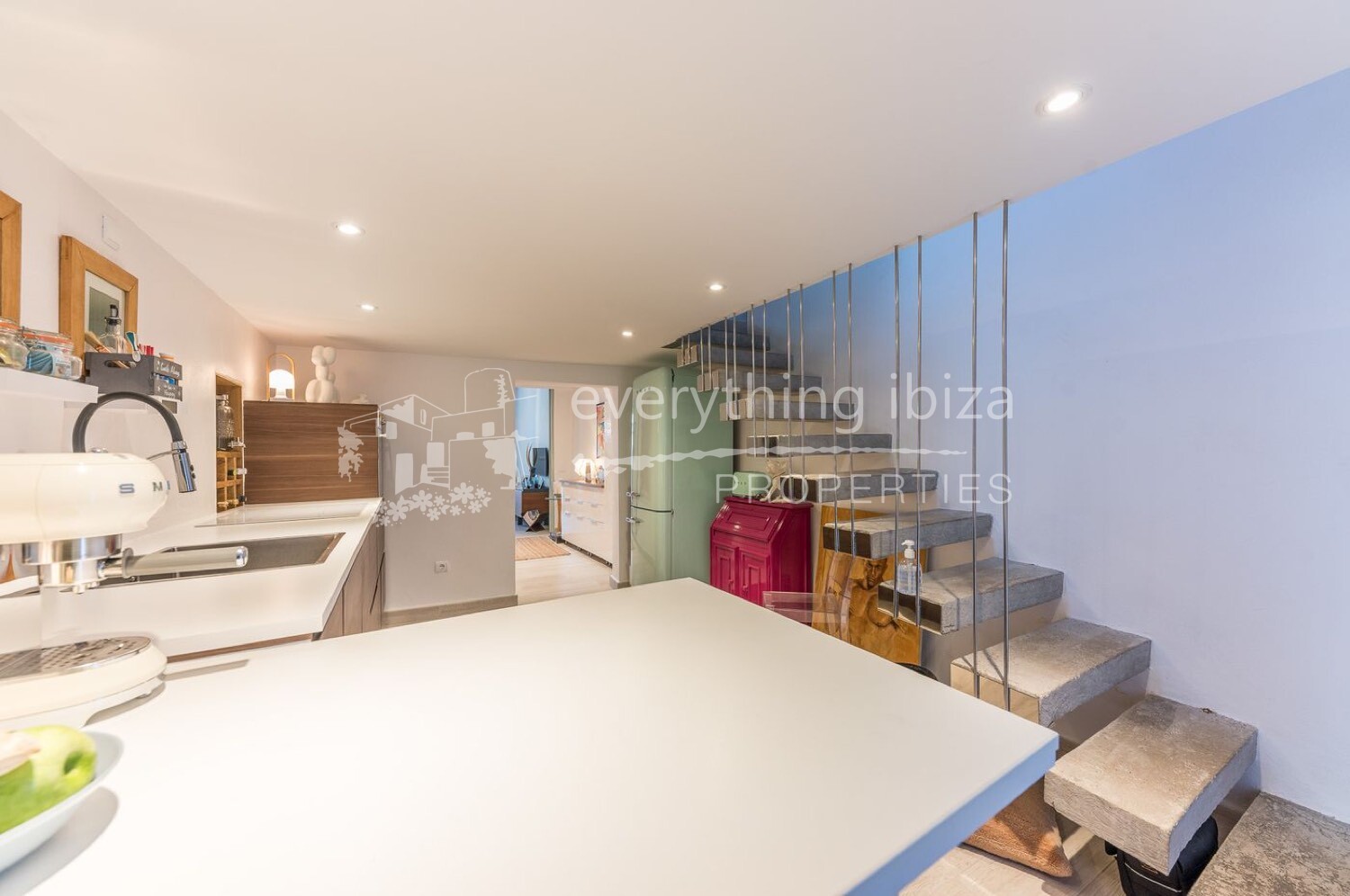 Lovely Townhouse in Dalt Vila Area of Ibiza Town, ref. 1407, for sale in Ibiza by everything ibiza Properties