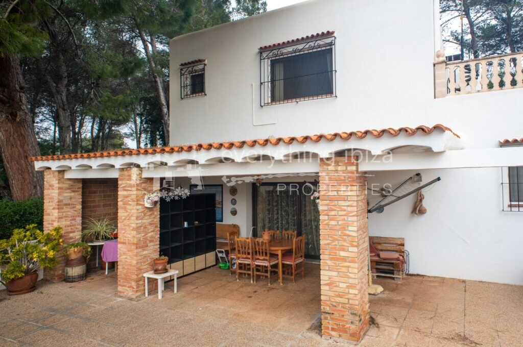 Charming Countryside Villa Ideal for Renovation, ref. 1416, for sale in Ibiza by everything ibiza Properties