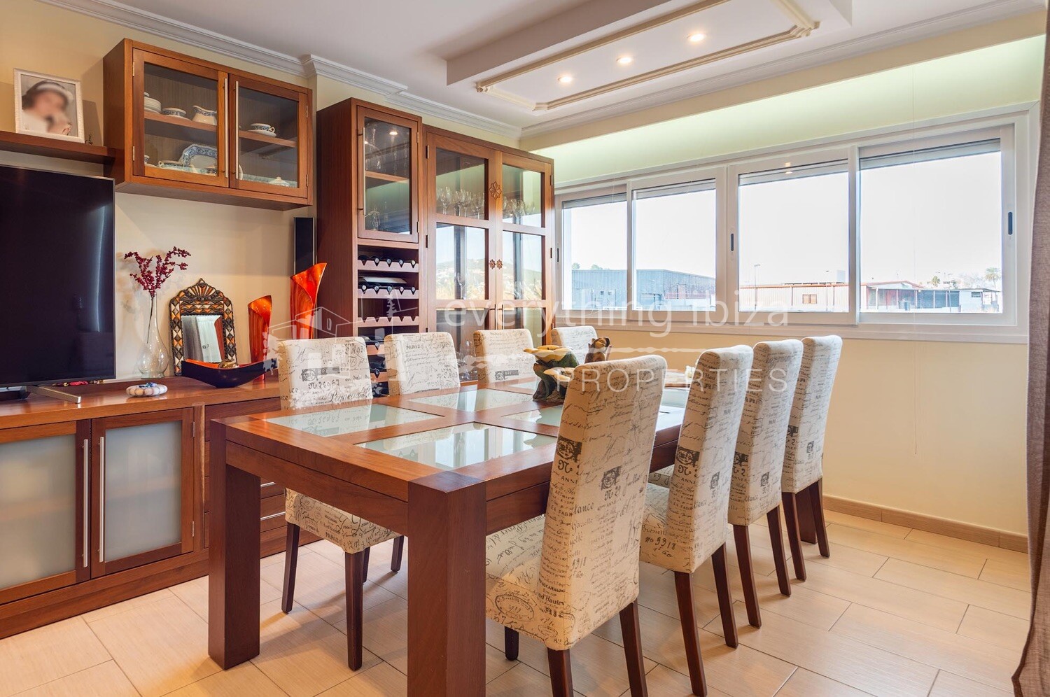 Renovated Apartment of Quality in Super Location, ref. 1418, for sale in Ibiza by everything ibiza Properties