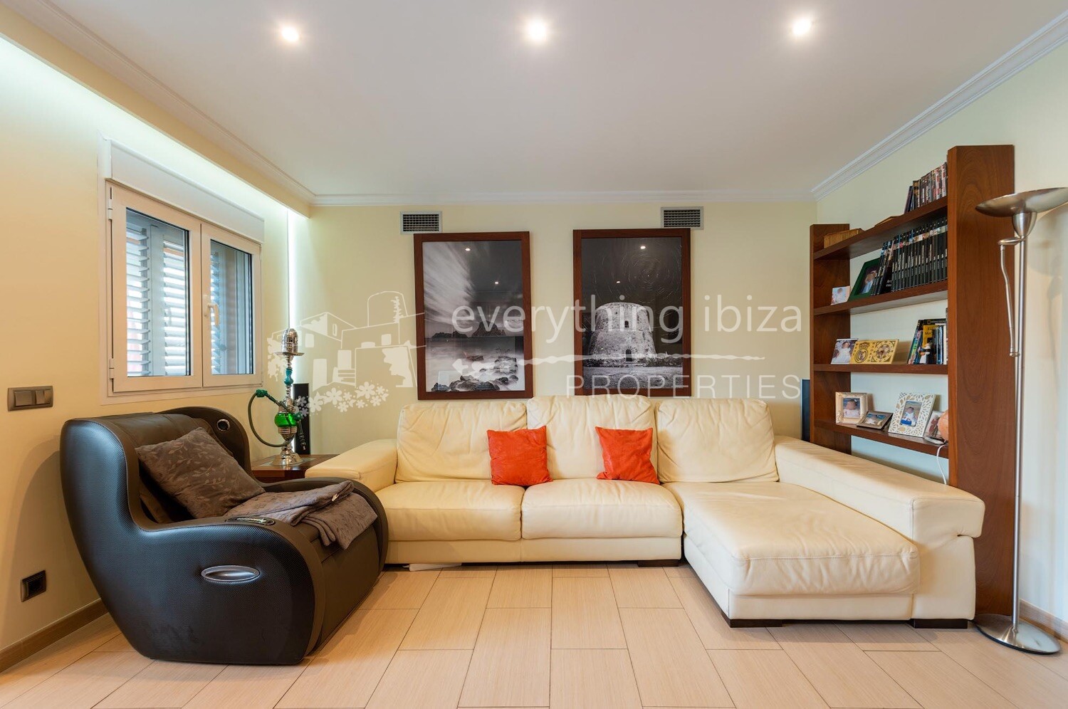 Renovated Apartment of Quality in Super Location, ref. 1418, for sale in Ibiza by everything ibiza Properties