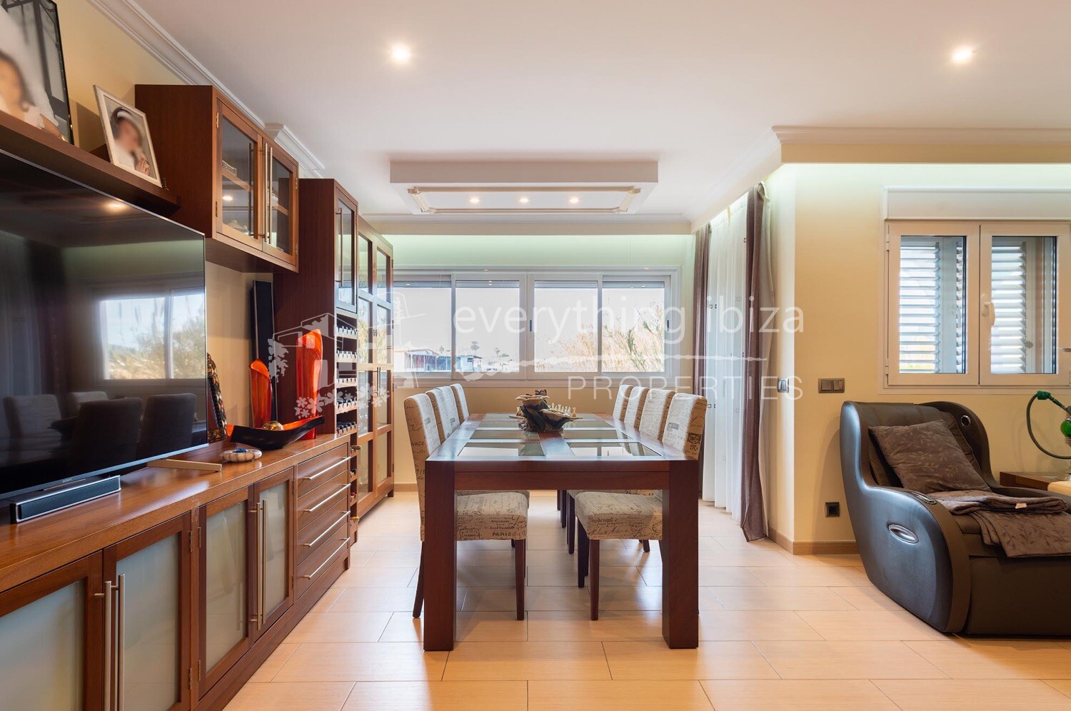 Renovated Apartment of Quality in Super Location, ref. 1418, for sale in Ibiza by everything ibiza Properties