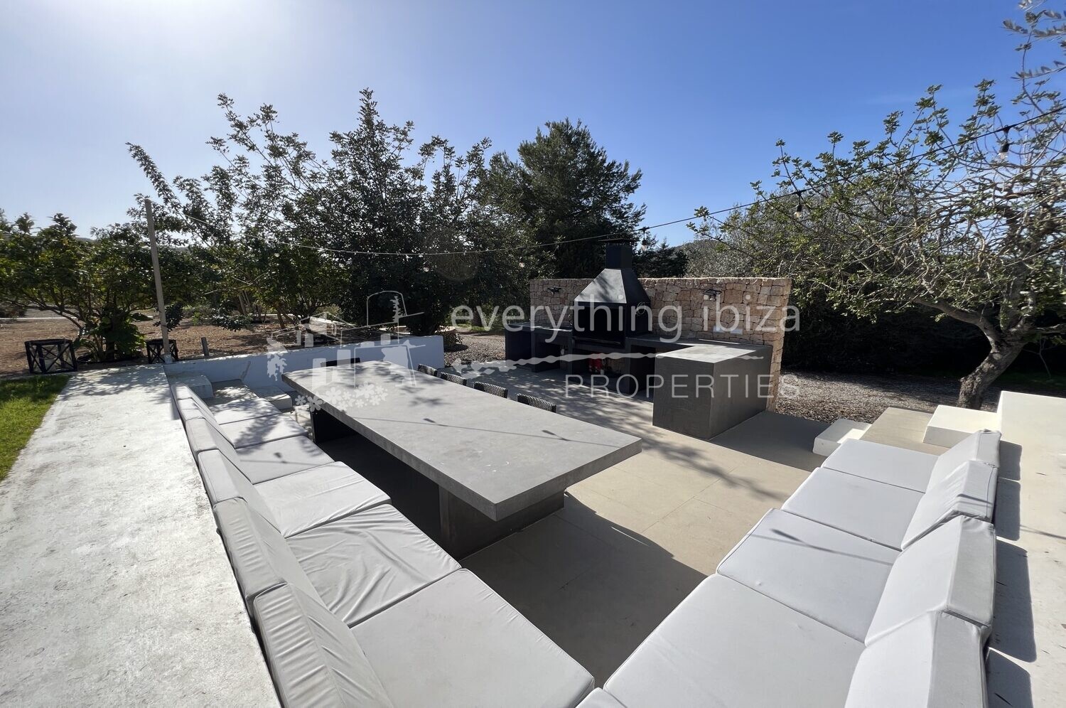 Magnificent Modern Villa Set in Beautiful Countryside, ref. 1423, for sale in Ibiza by everything ibiza Properties