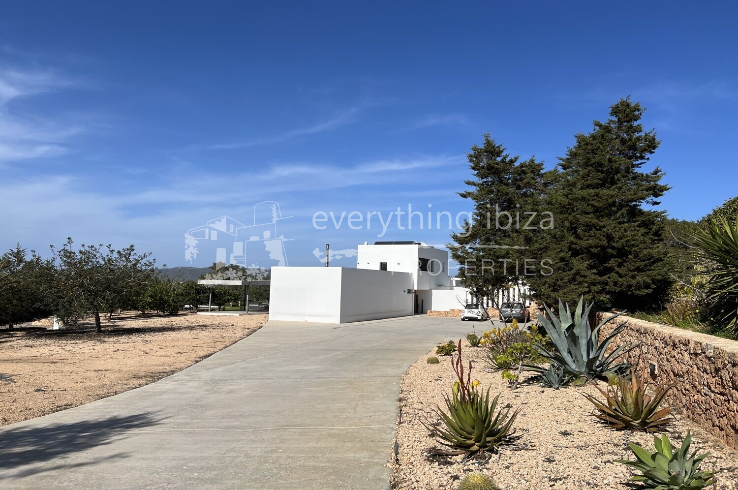 Magnificent Modern Villa Set in Beautiful Countryside, ref. 1423, for sale in Ibiza by everything ibiza Properties