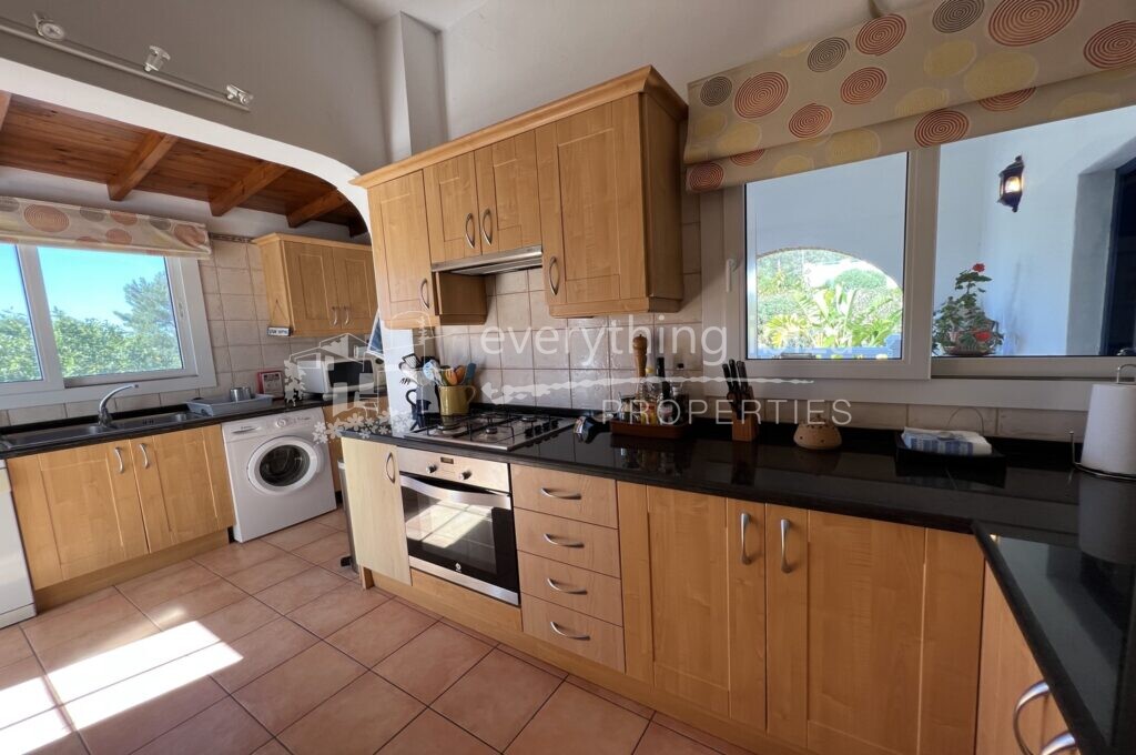 Beautiful Villa with Tourist License in Peaceful Countryside, ref. 1441, for sale in Ibiza by everything ibiza Properties