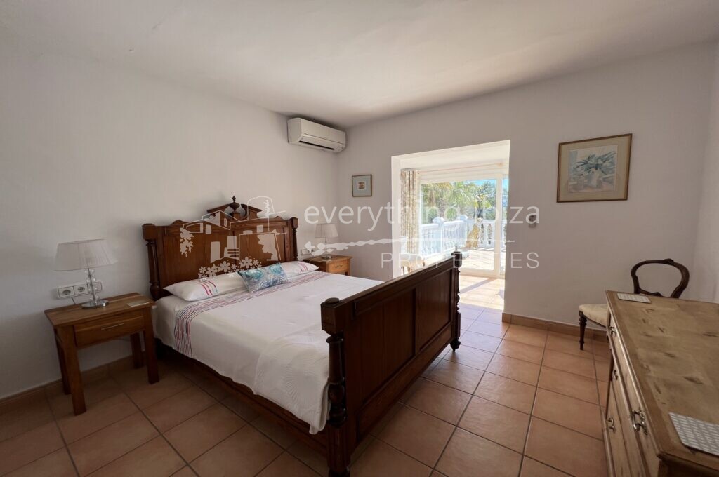 Beautiful Villa with Tourist License in Peaceful Countryside, ref. 1441, for sale in Ibiza by everything ibiza Properties